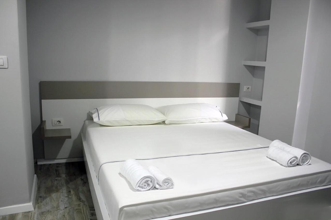 Hotel Cakalli Sarandë Exterior foto